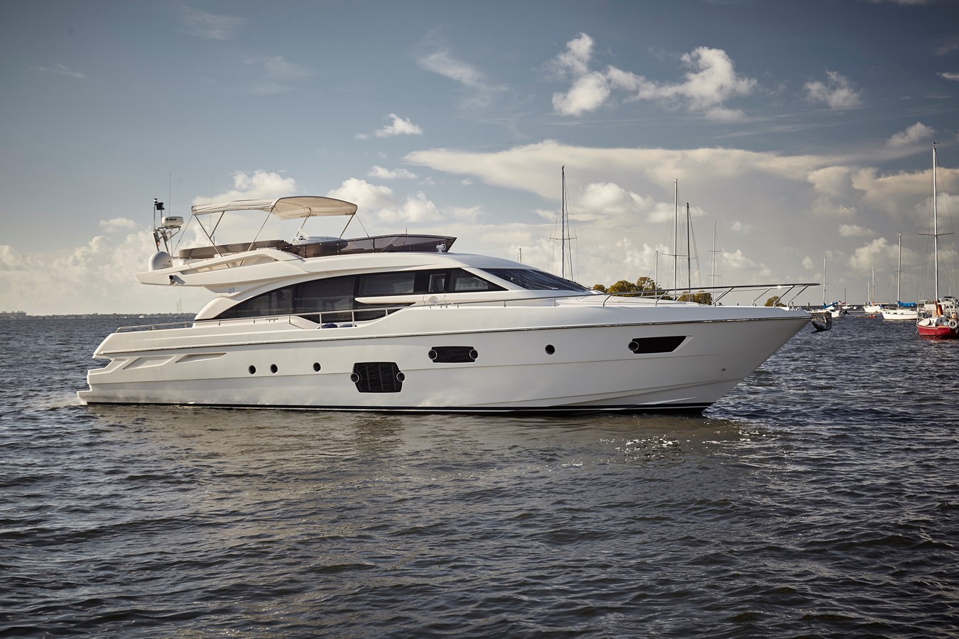 Soo Too - 2013 FERRETTI YACHTS 69' 690