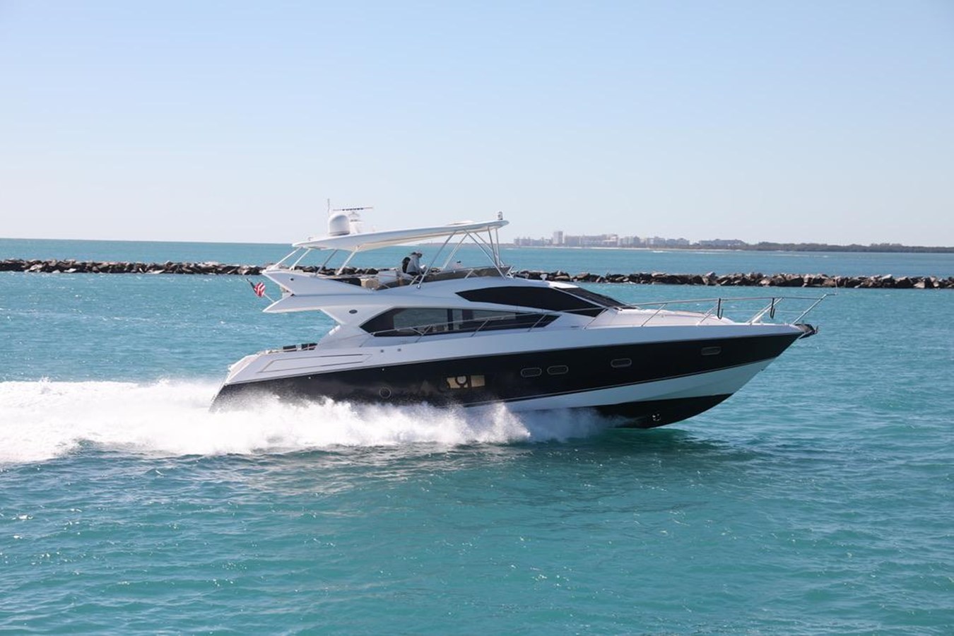 The Loan Shark - 2012 SUNSEEKER 69'