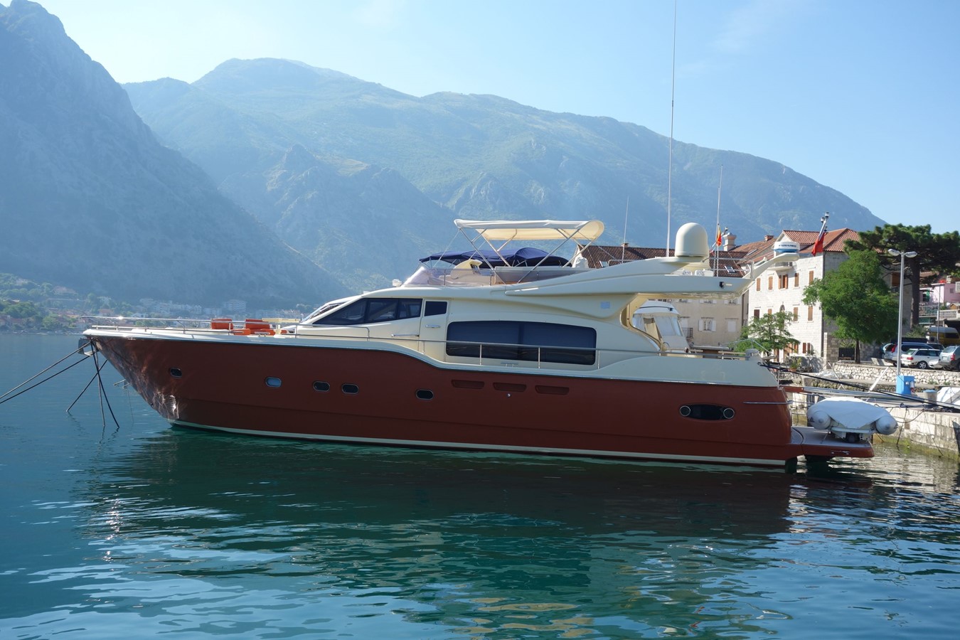 Get Happy - 2006 FERRETTI YACHTS 68' 10