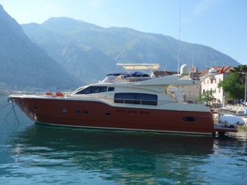 Get Happy - 2006 FERRETTI YACHTS 68' 10