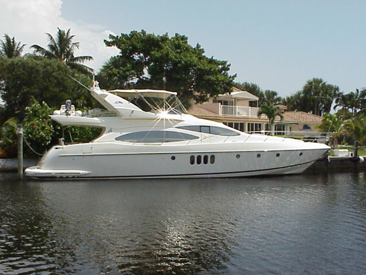 PLAYIN HOOKY II - 2000 AZIMUT YACHTS 68' 68 Plus F