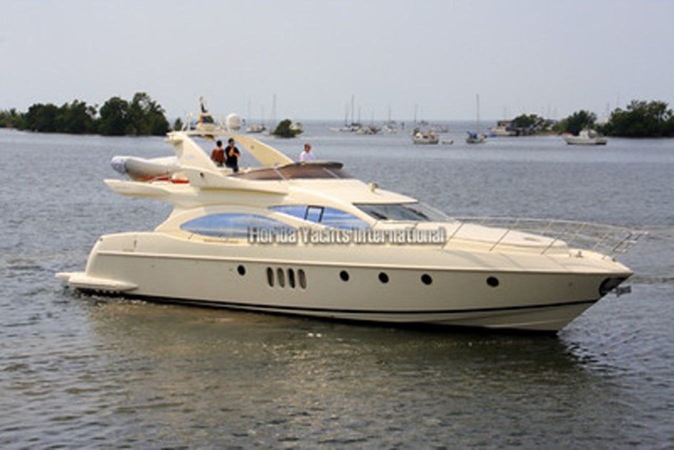 MCA - 2005 AZIMUT YACHTS 68' Plus - Flybridge