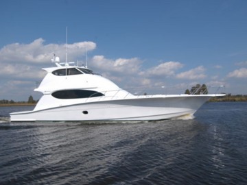 Moonlighter - 2007 HATTERAS 68' Enclosed Bridge