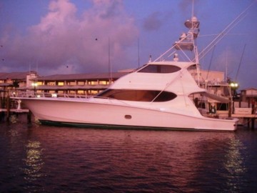 Our Dream - 2006 HATTERAS 68' Enclosed Bridge