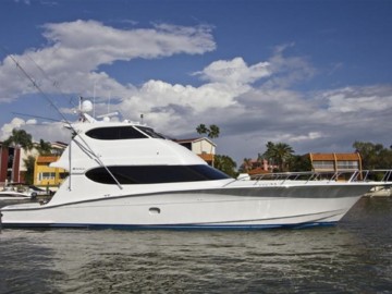 ROCHELLE - 2006 HATTERAS 68' 68 Enclosed Bridge