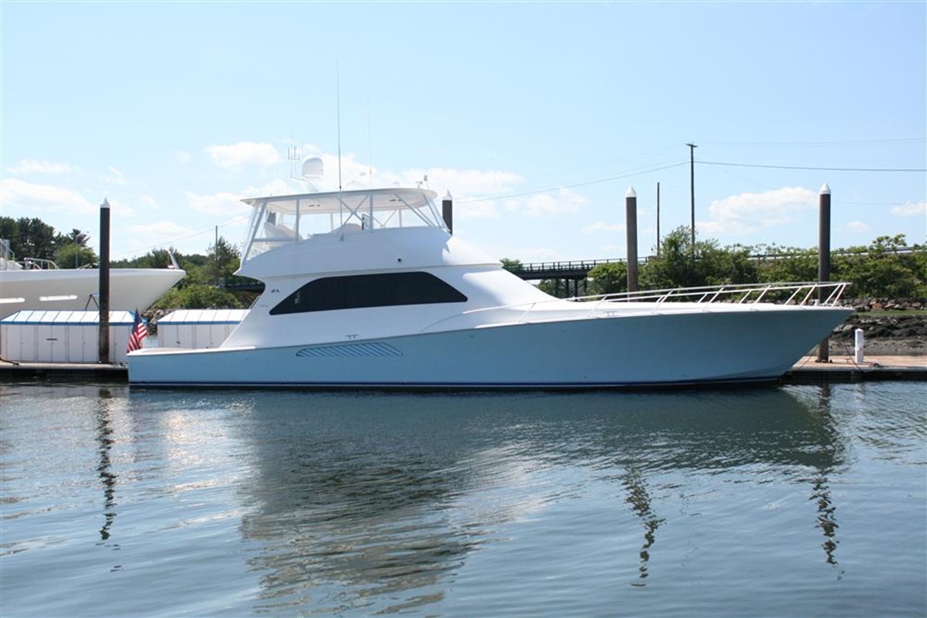 KRISTINA - 2006 VIKING 68' Convertible w/ Mezzanin