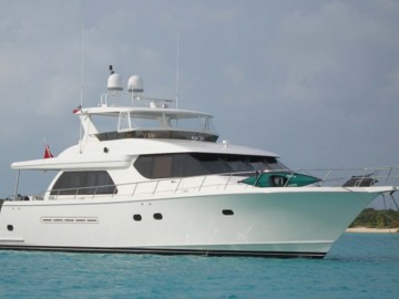 ALTITUDE ADJUSTMENT - 2006 WEST BAY 68' Pilothouse