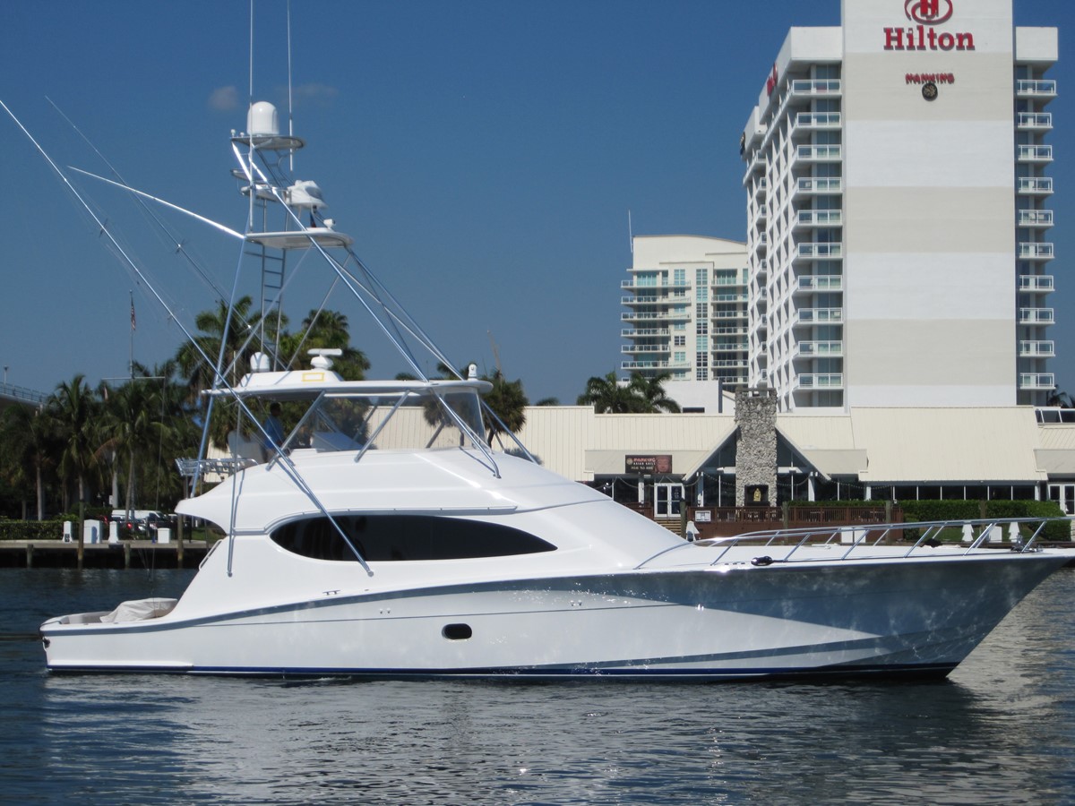 Kallianassa - 2008 HATTERAS 68' 68 Convertible