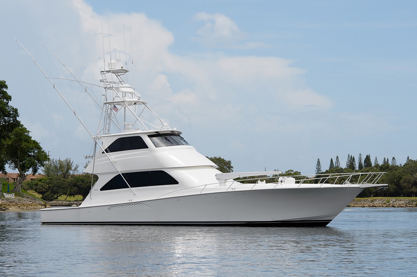 HUMDINGER - 2007 VIKING 68' Enclosed Bridge