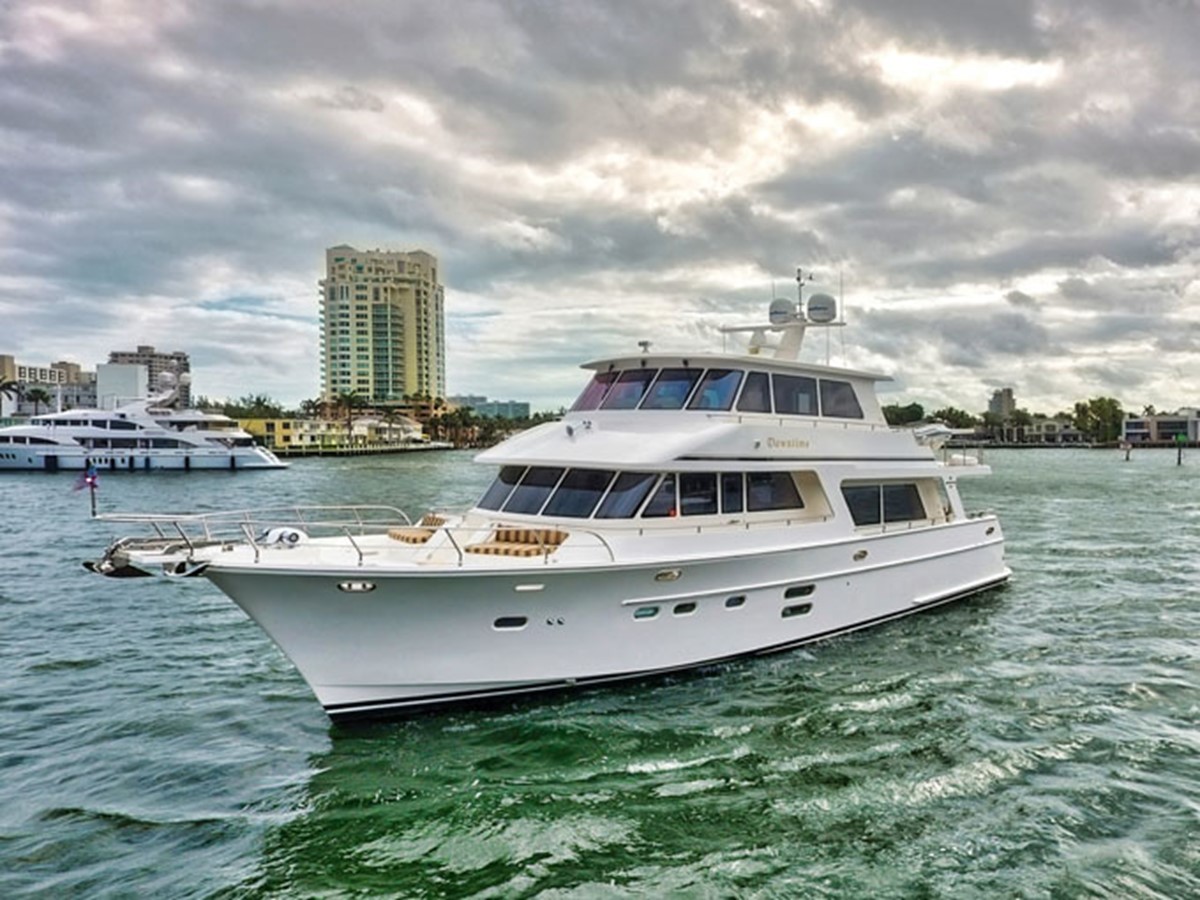 DOWNTIME - 2014 HAMPTON YACHTS 68' Endurance Sky L