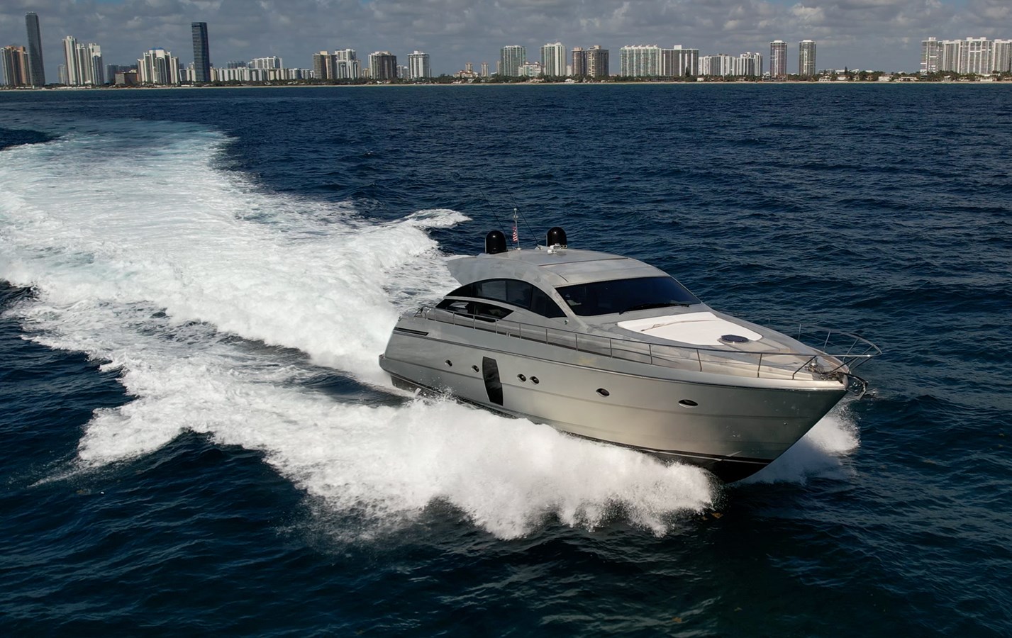 2009 PERSHING - 2009 PERSHING 68'