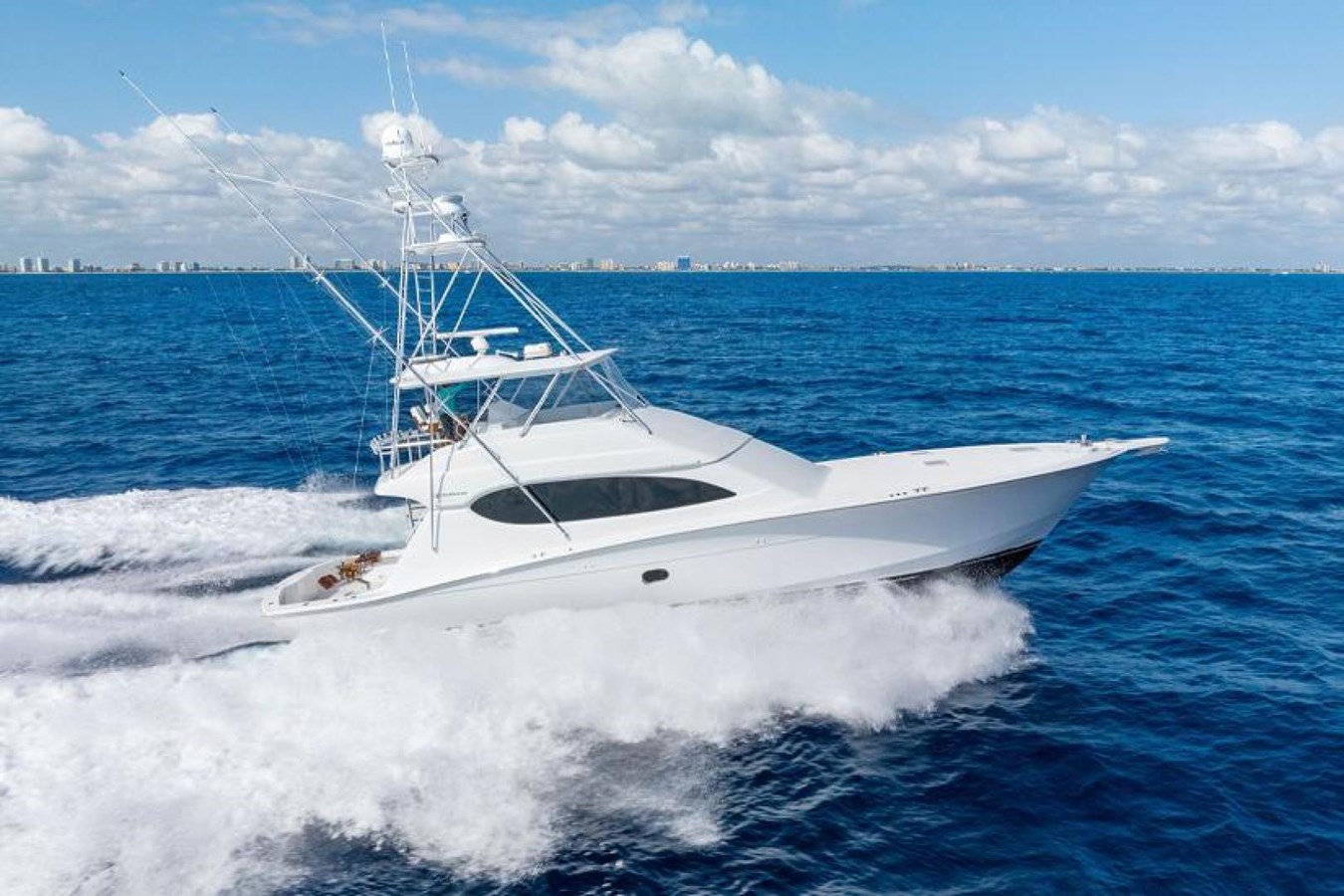 No Name - 2008 HATTERAS 68' 68 Convertible