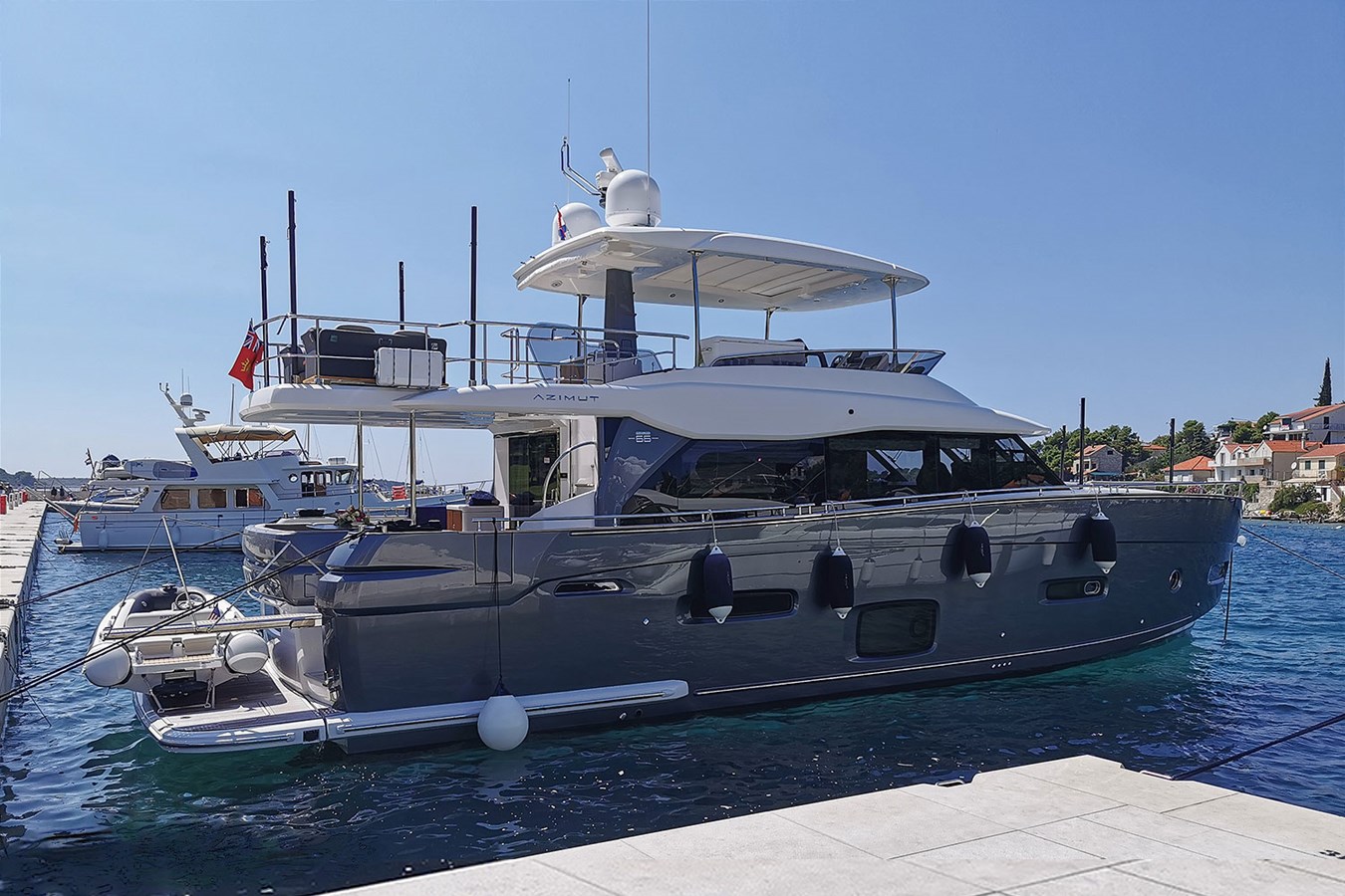 ILYA - 2019 AZIMUT YACHTS 66' 2