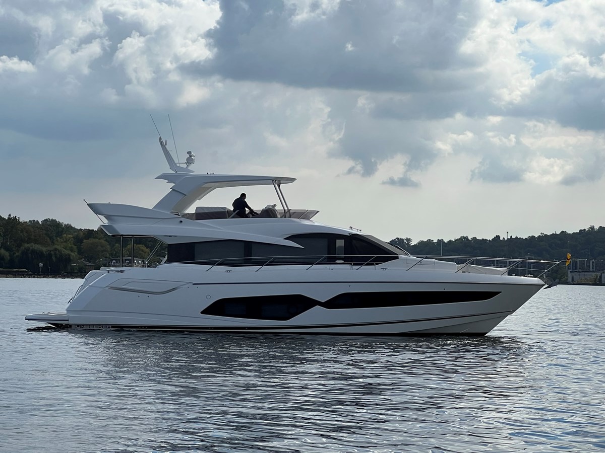 66 Manhattan - 2020 SUNSEEKER 66'