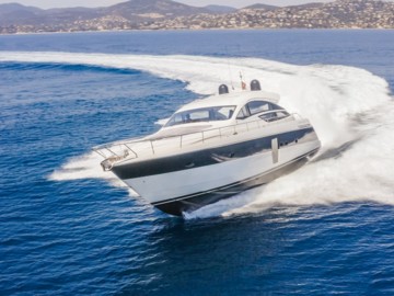 FIRST LADY - 2009 PERSHING 65' 9