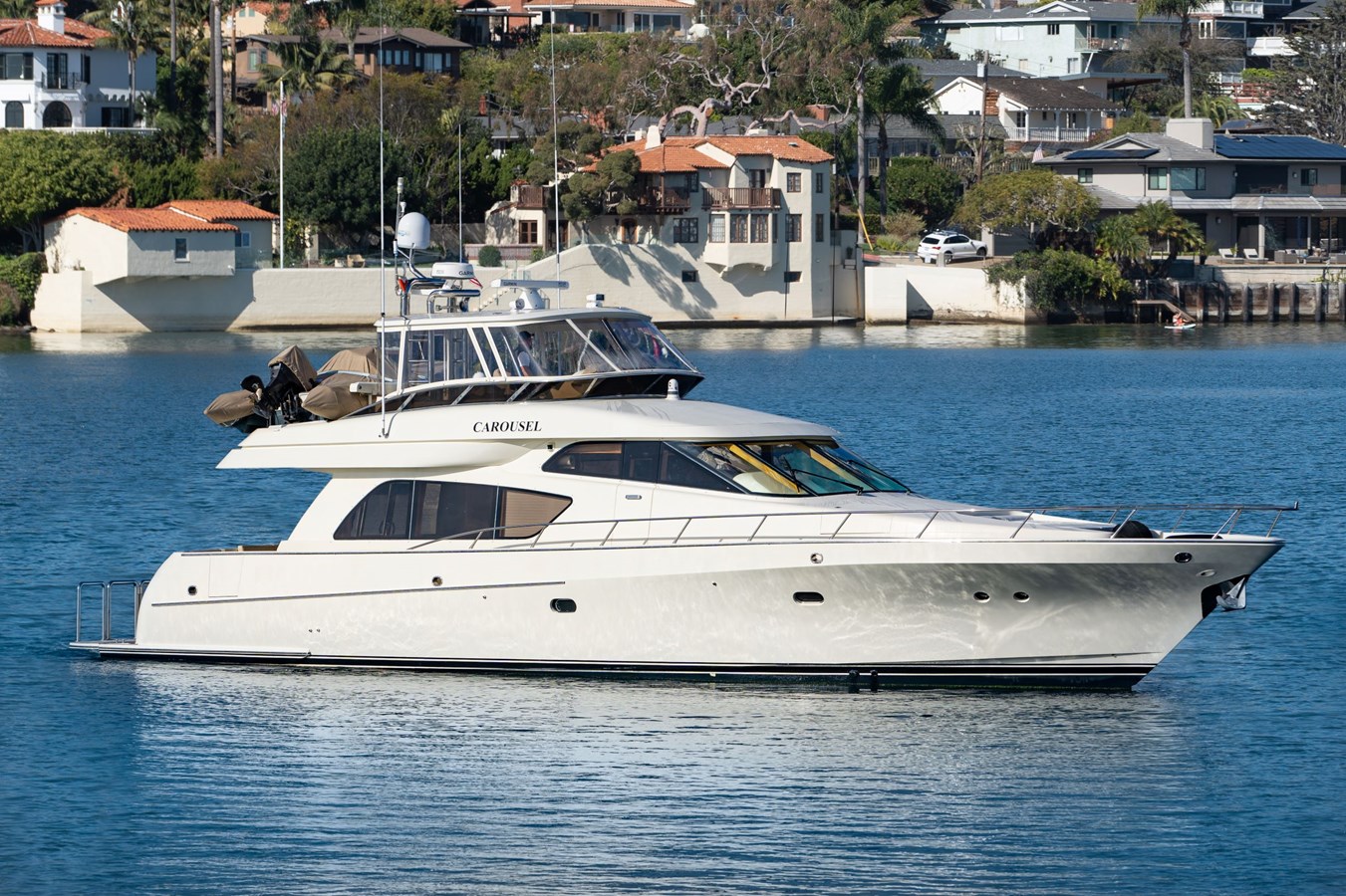 CAROUSEL - 2002 MCKINNA 65' 6