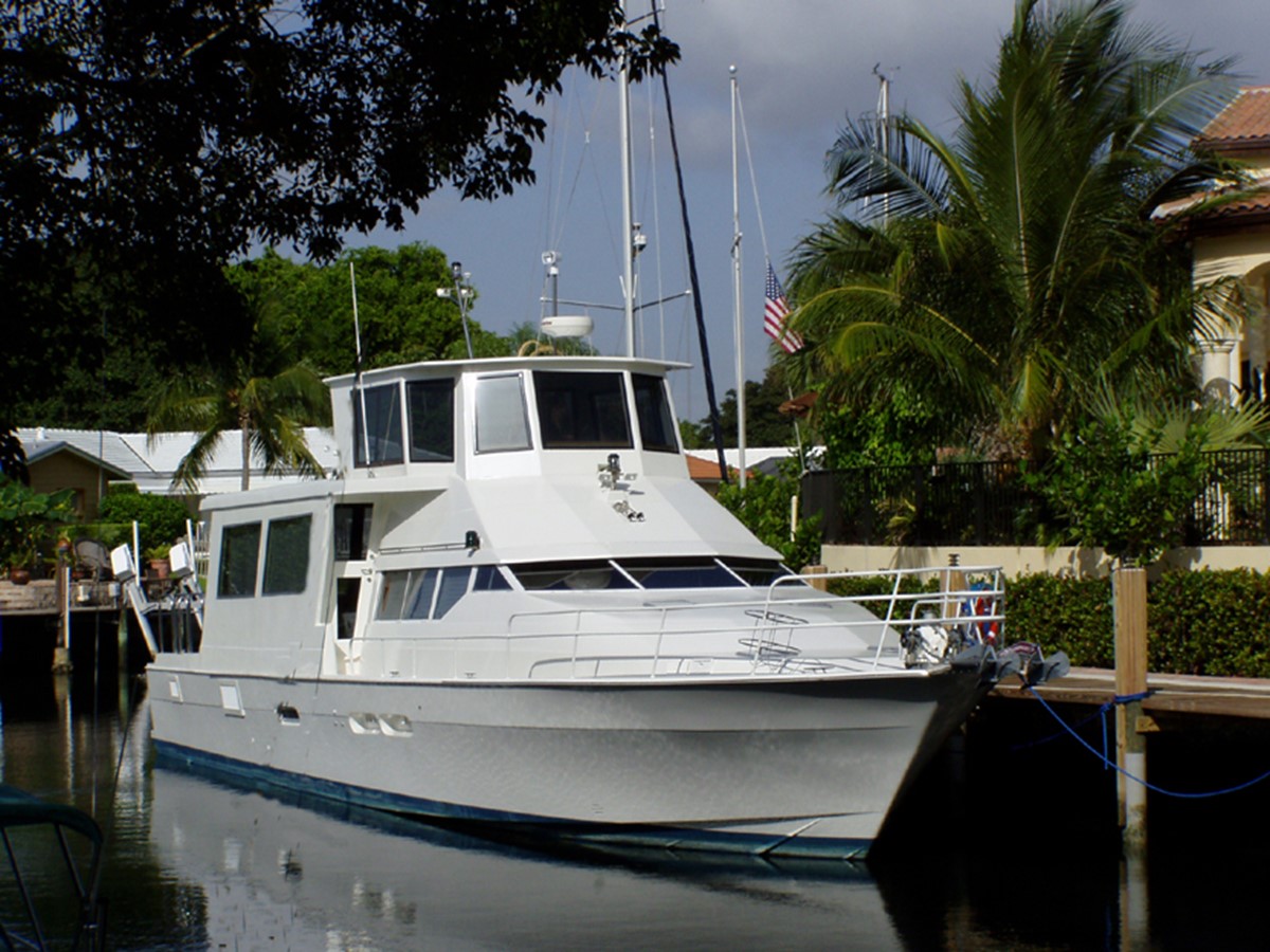 65 American Yacht Custom Motor Yacht - 2001 AMERIC