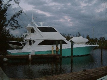 JANE E - 2000 VIKING 65' Enclosed Flybridge Convertible