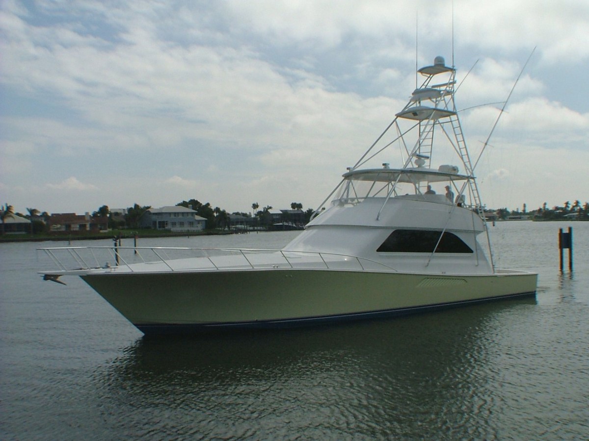 Rosaka - 2004 VIKING 65' Convertible