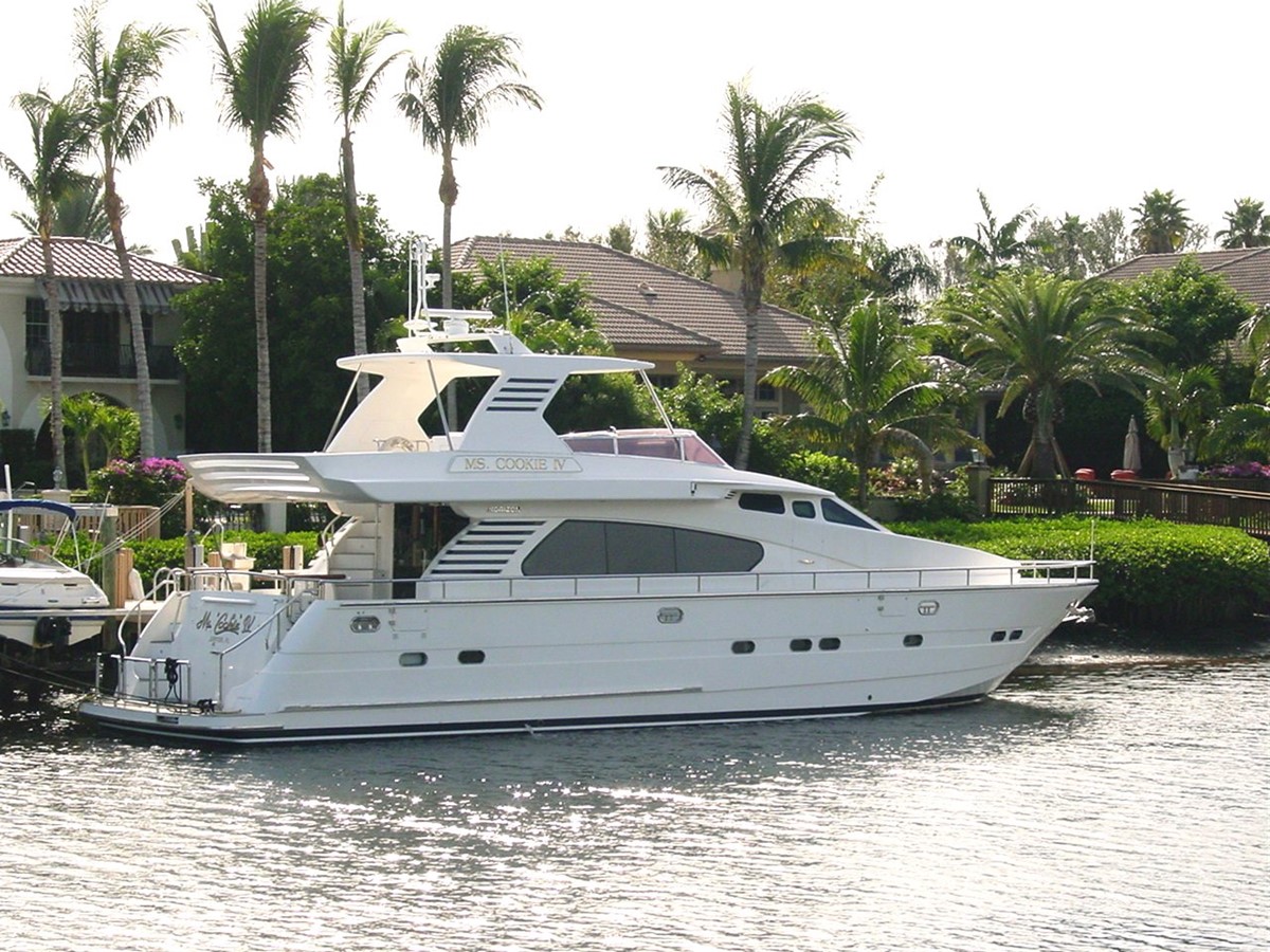 Ms. Cookie IV - 2001 HORIZON 65'