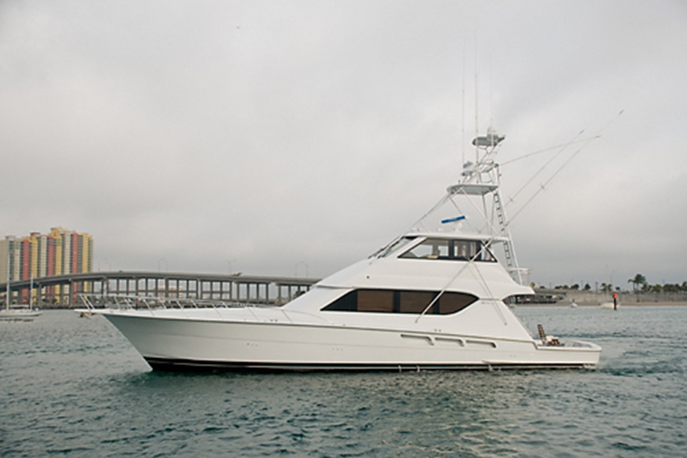 Concubine - 2001 HATTERAS 65' Enclosed Bridge