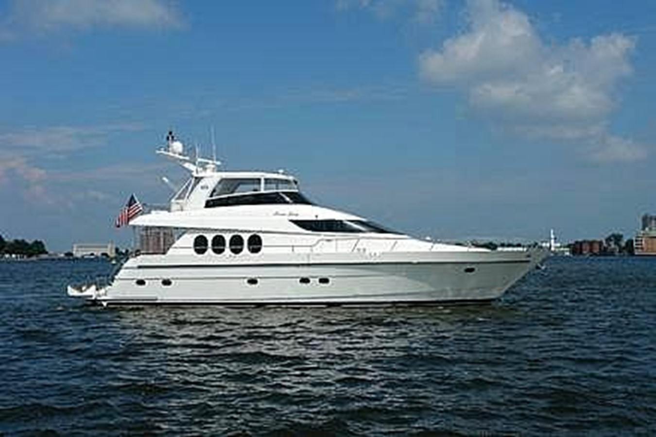 SEAFIRE - 2000 NEPTUNUS 65' Flybridge Motoryacht