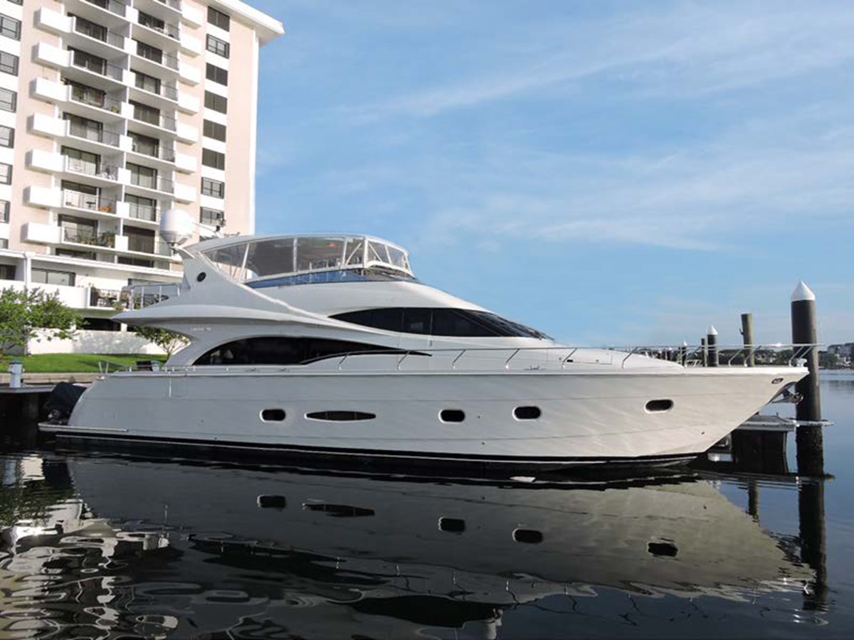 FOXY LADY - 2005 MARQUIS 65' Marquis 65 Flybridge