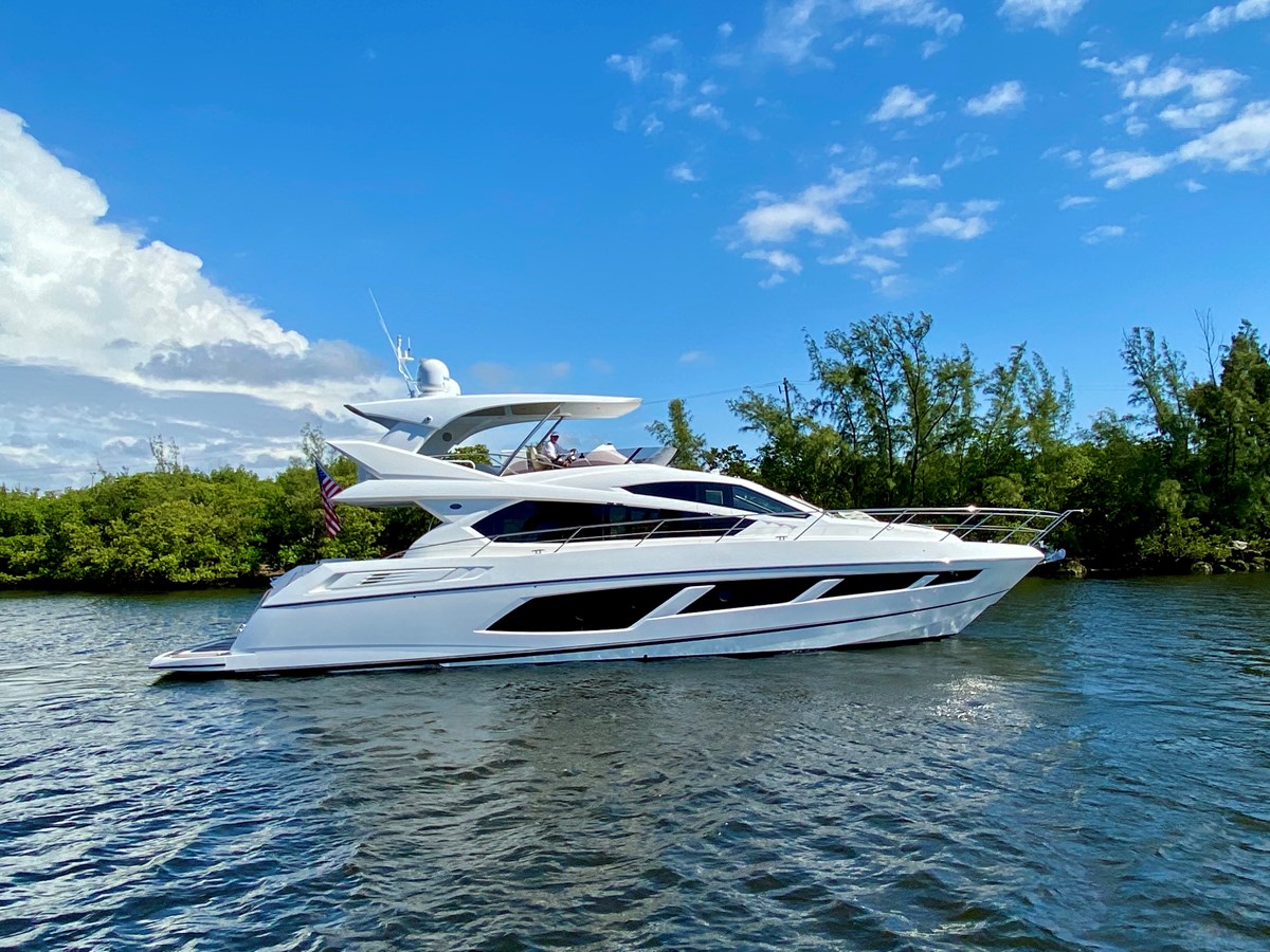 LIQUIDITY - 2016 SUNSEEKER 65' Manhattan