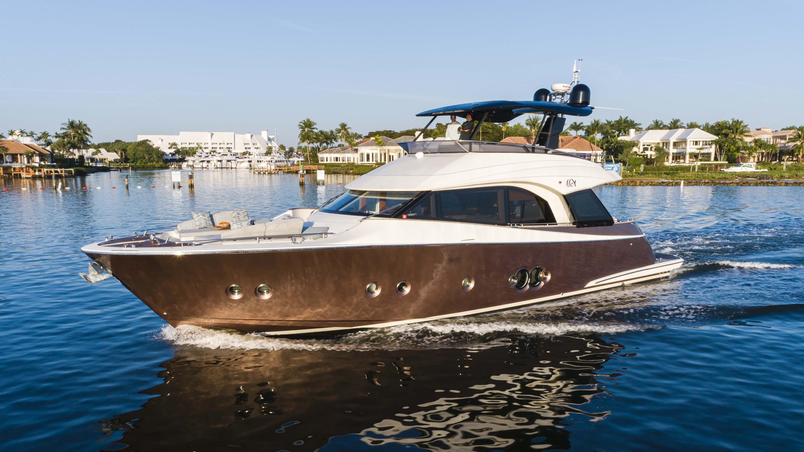 65 Flybridge - 2016 MONTE CARLO YACHTS 65'