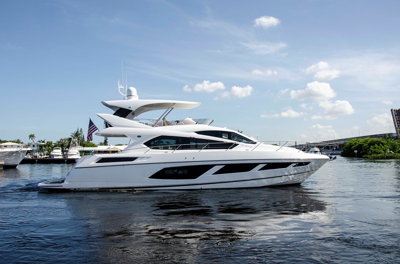 65 Manhattan - 2016 SUNSEEKER 65'