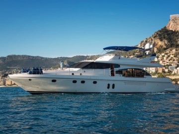 Scarbo III - 2006 GUY COUACH 64' 4
