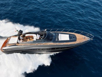 Melody - 2013 RIVA 64' 3