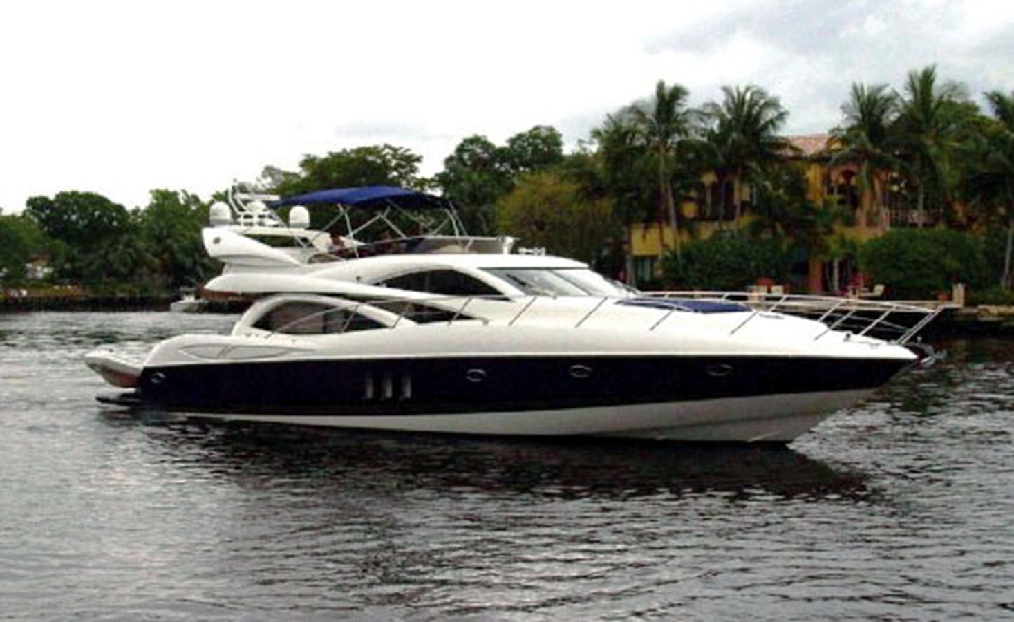 LOW BID - 2004 SUNSEEKER 64' Manhattan