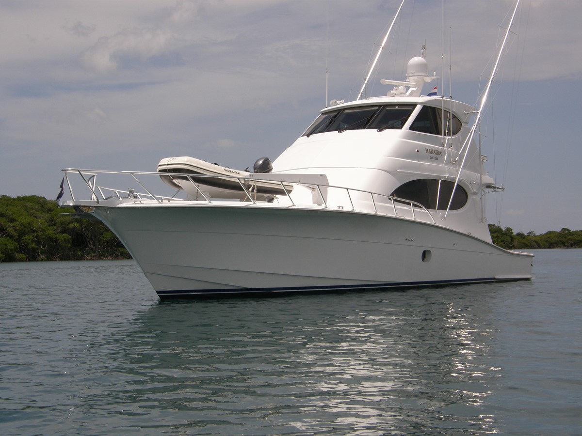 MAKAIRA - 2007 HATTERAS 64' CONVERTIBLE