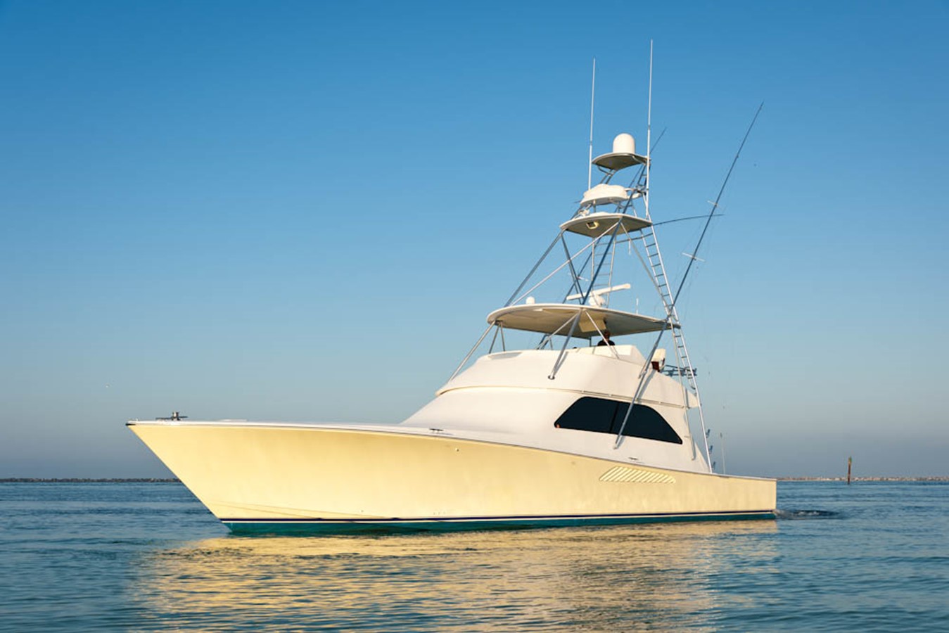 STARVIN MARLIN - 2006 VIKING 64' Convertible