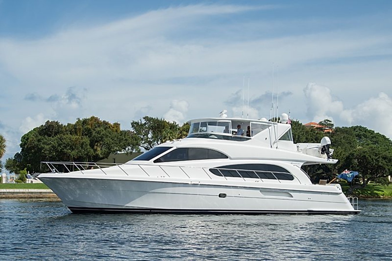 Eliana - 2008 HATTERAS 64' Motor Yacht