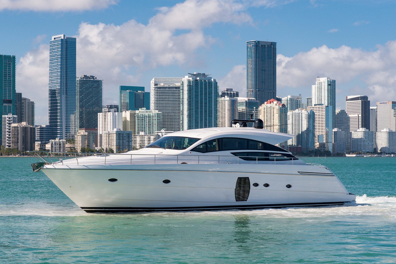 64ft 2009 Pershing 64 - 2009 PERSHING 64' 64