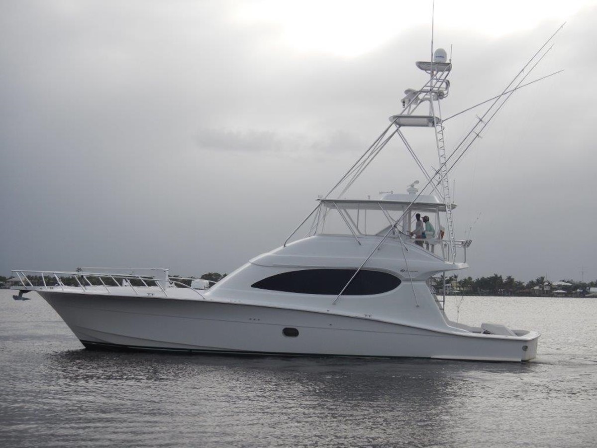 War Chant - 2006 HATTERAS 64' Convertible