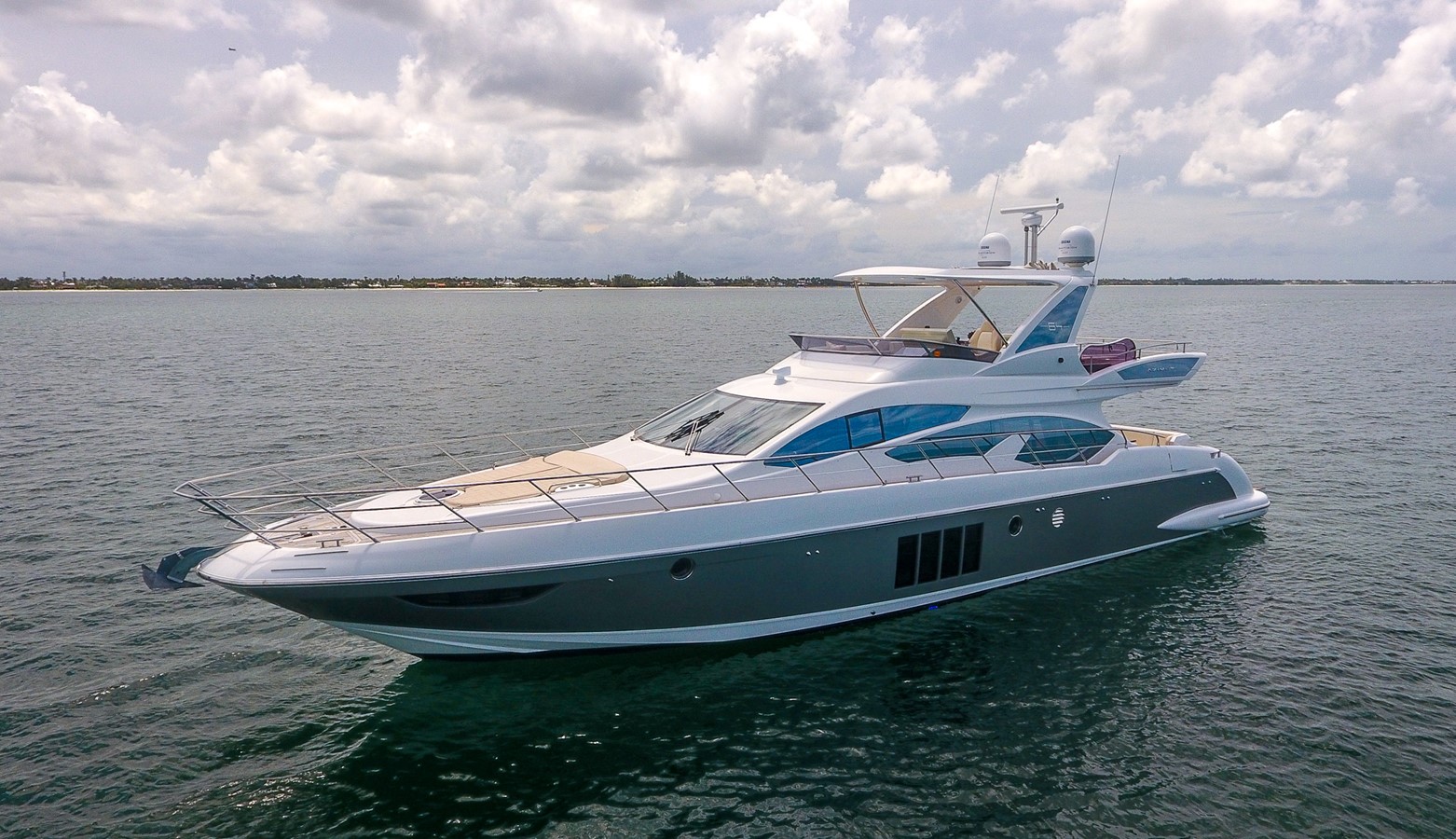 2015 Azimut 64 FLY w/ Seakeeper - 2015 AZIMUT YACH