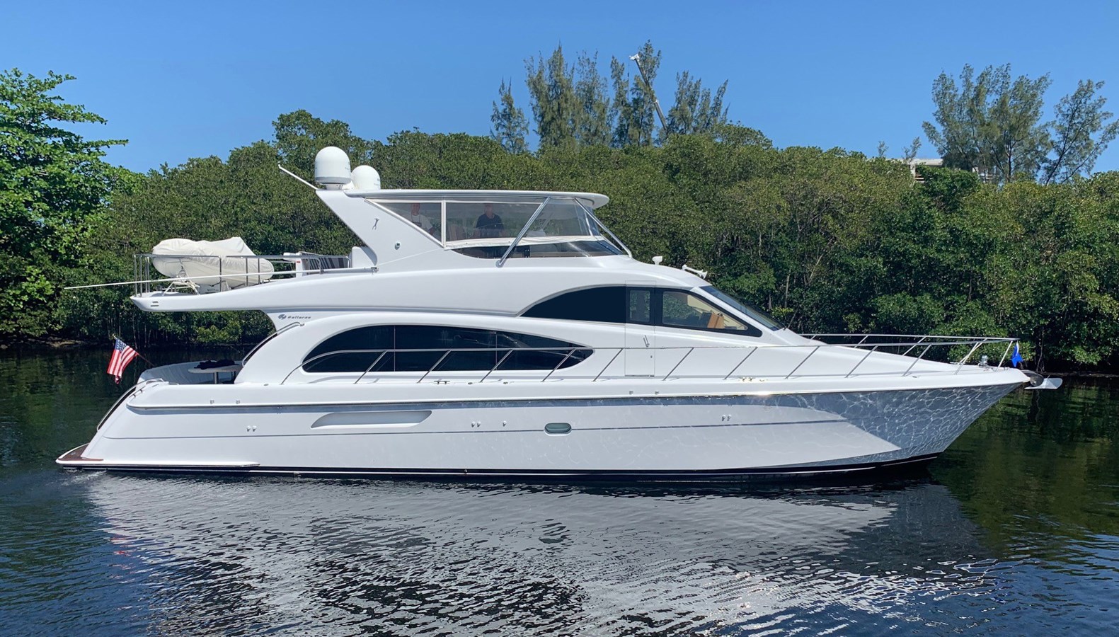 CIN SEA NAUTI - 2005 HATTERAS 64' 64 Motor Yacht