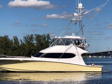 LYON FISH - 2011 HATTERAS 64' Convertible