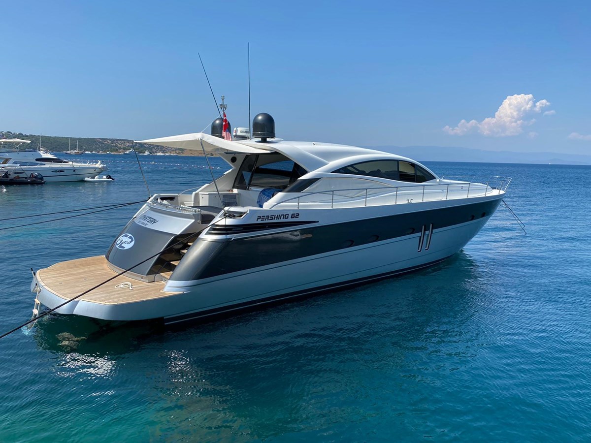 Pershing 62 - 2005 PERSHING 63' 9