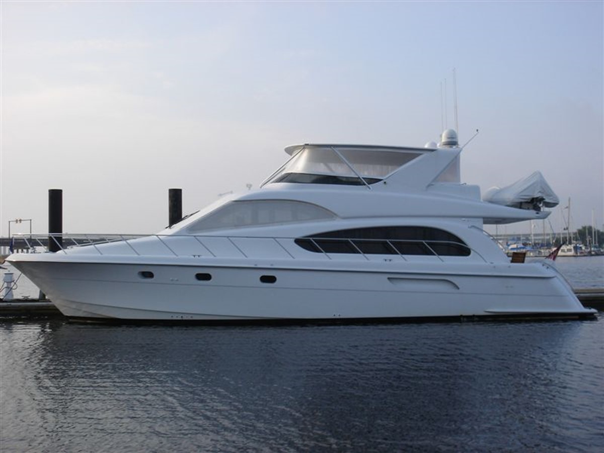 The Lady Regina - 2002 HATTERAS 63' 63 Raised Pilo