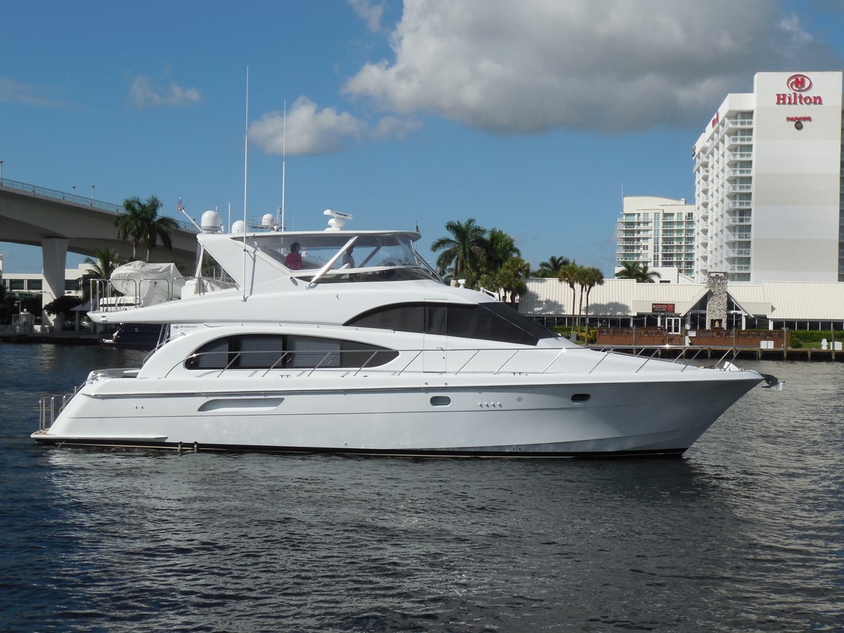 Utopia II - 2003 HATTERAS 63' Raised Pilot House