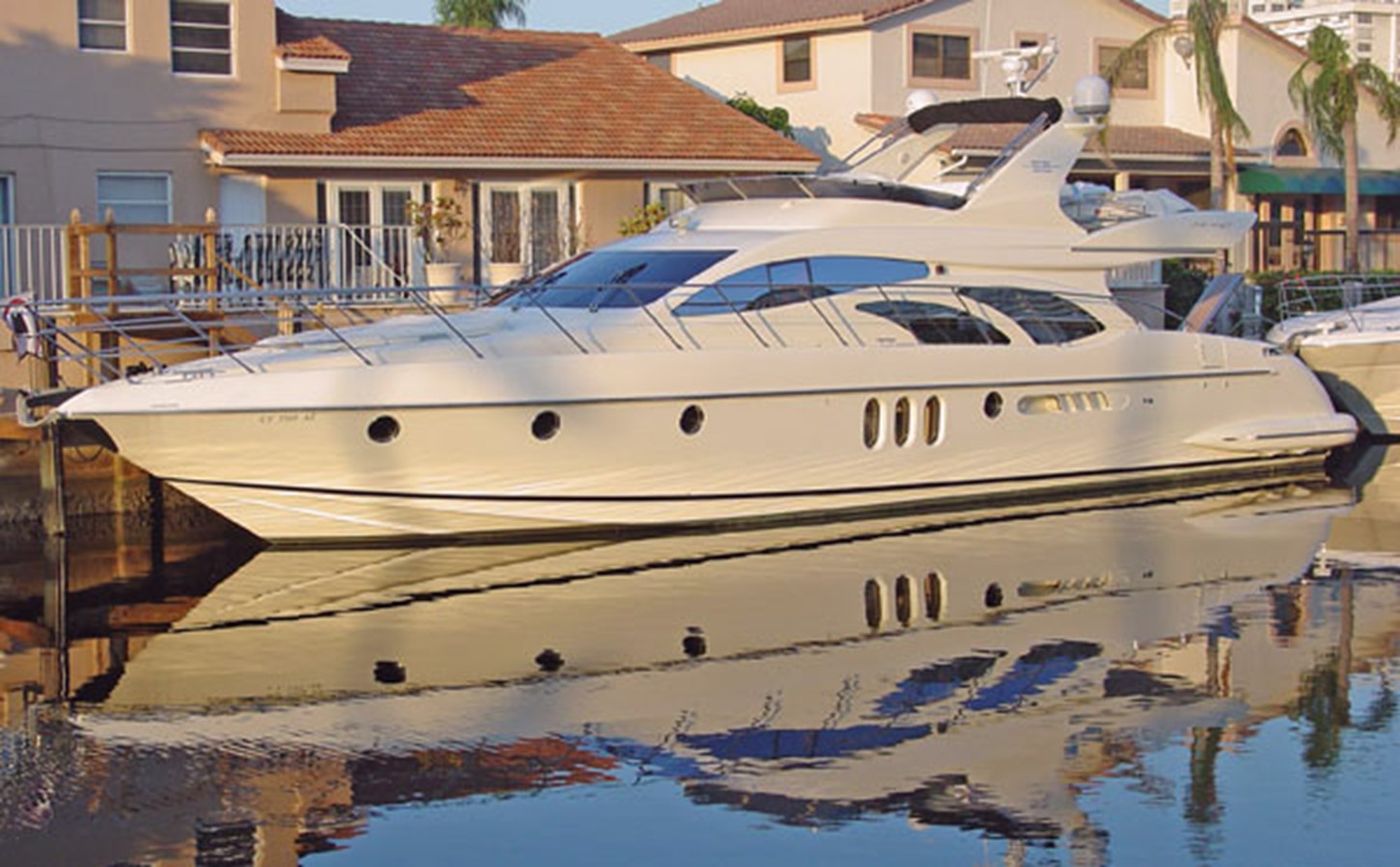 Loose Cannon - 2004 AZIMUT YACHTS 62'