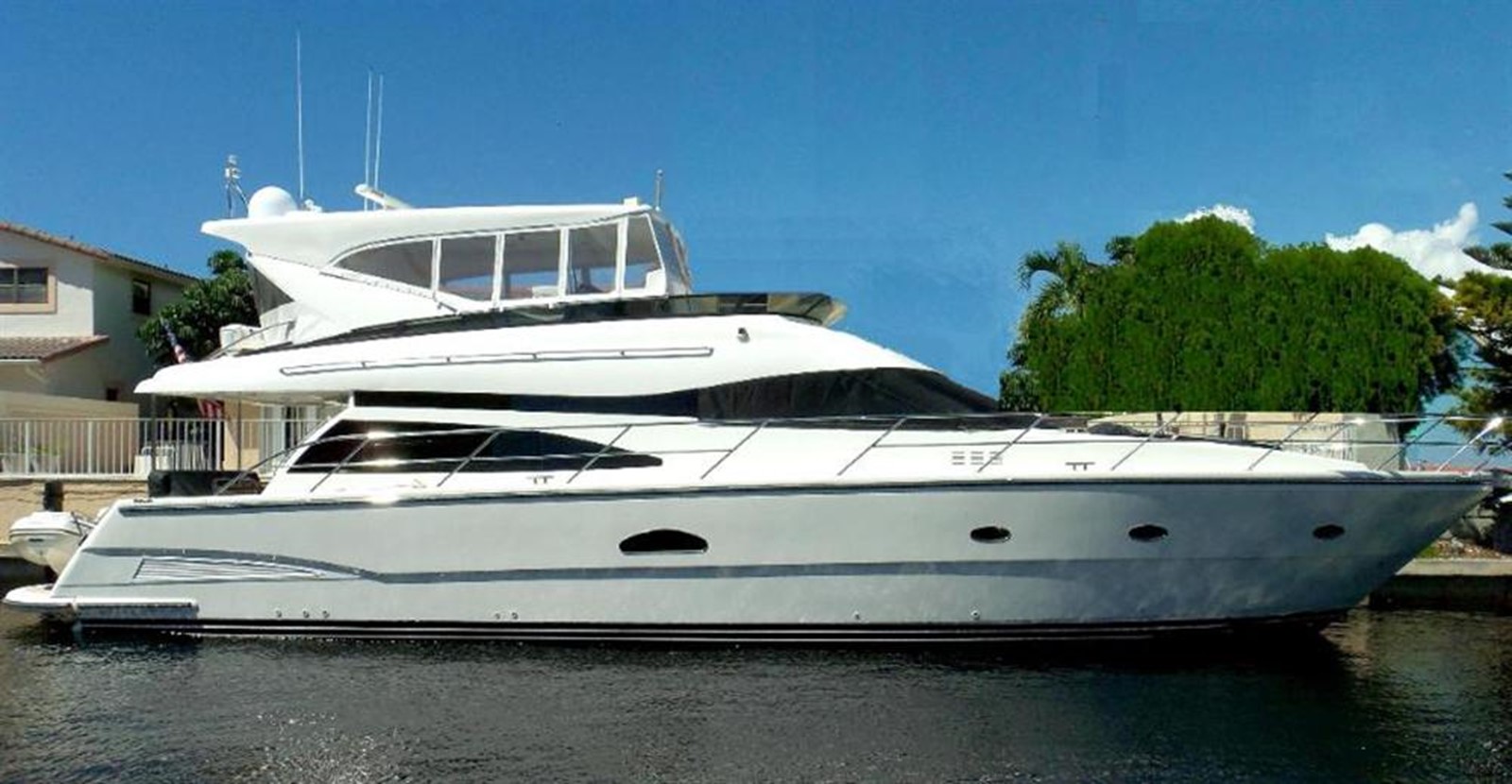 LHASA LUCK - 2004 NEPTUNUS 62' Flybridge Motoryach