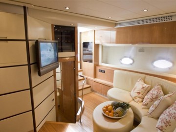 Felicia - 2005 PERSHING 62' 62 Pershing
