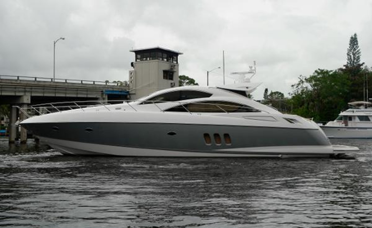 62ft 2008 Sunseeker Predator 62 - 2008 SUNSEEKER 6