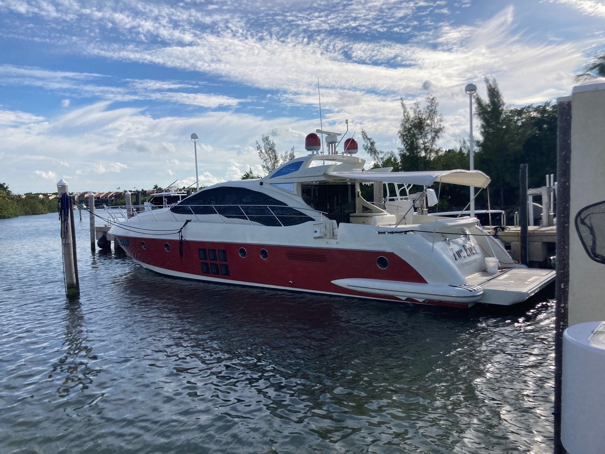 Two Eve's - 2008 AZIMUT YACHTS 62'