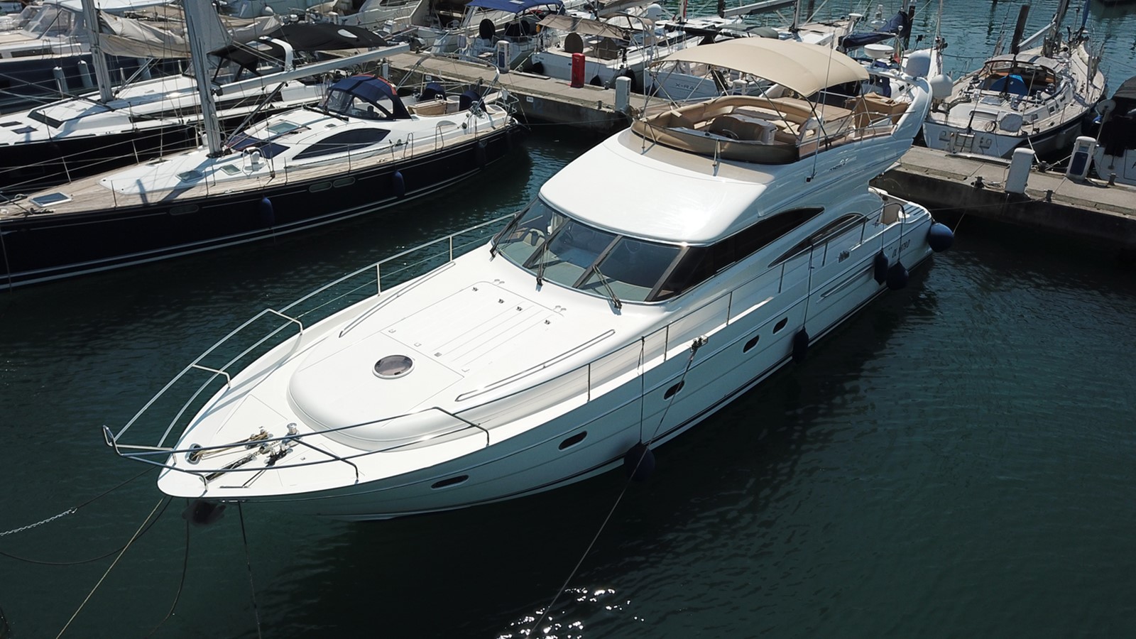 Le Fay - 2004 PRINCESS YACHTS 61' 7